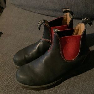Blundstones 7 1/2 black with red trim. Canadian 10/10.5